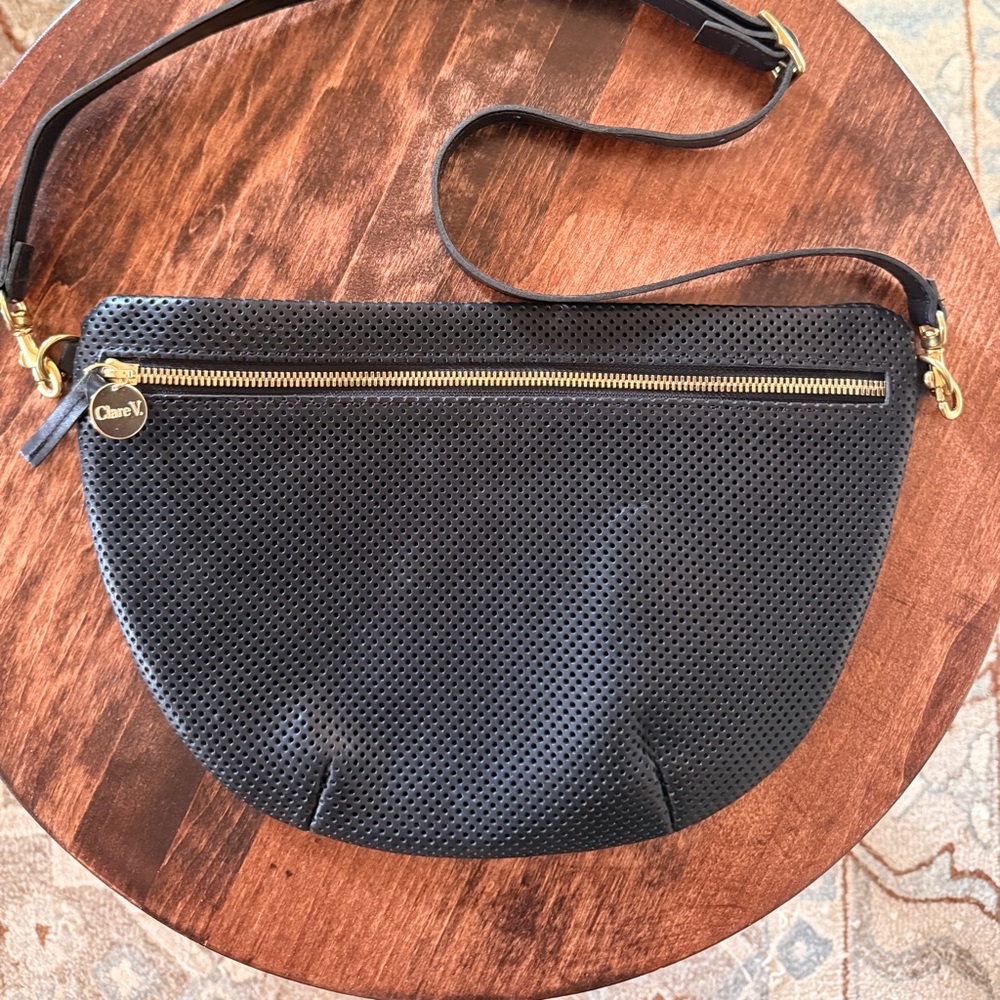 CLARE V Grande Fanny • Black Perf ♥️